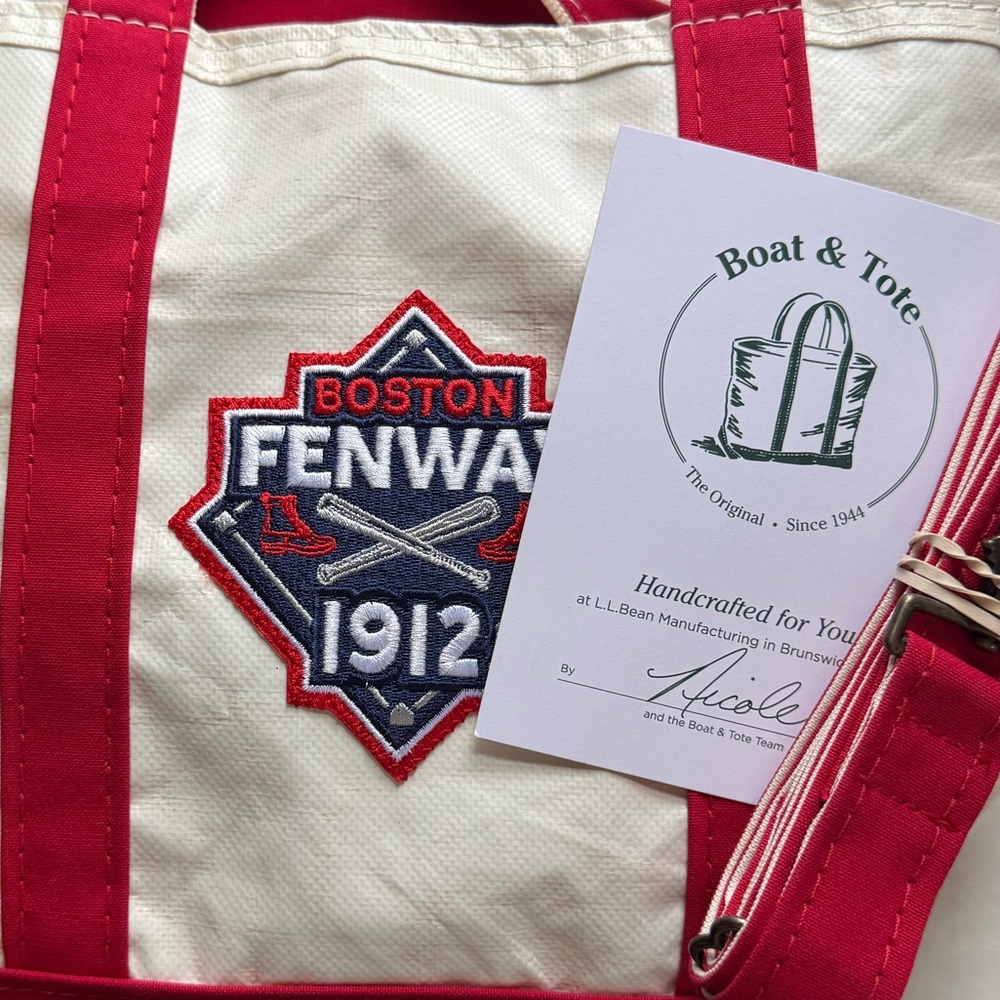 L.L.Bean Limited Edition Fenway Tarp Crossbody Tote - Picture 4 of 5